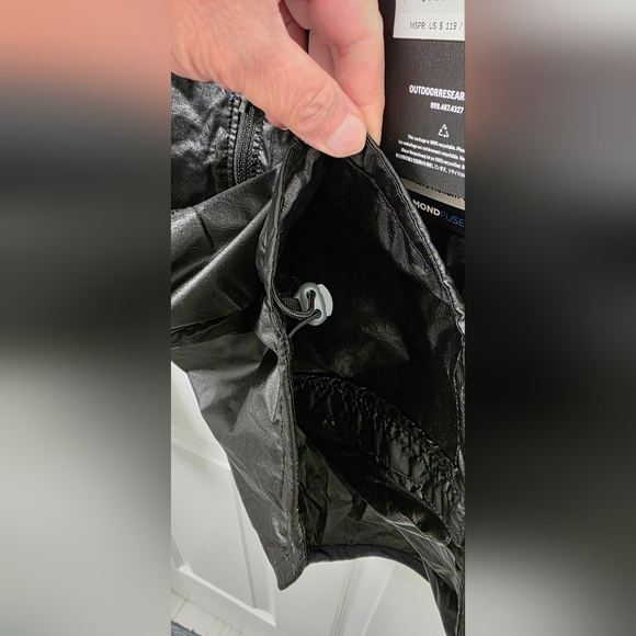 NWT Outdoor Research Black Men's Helium Wind Hoodie Windbreaker S Jacket OR New - Picture 6 of 10